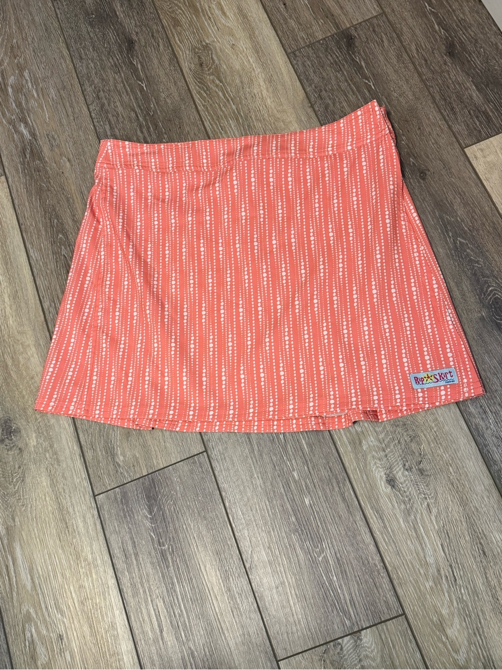 Ripskirt Hawaii Coral Length 1 Skirt with White Dotted Stripe